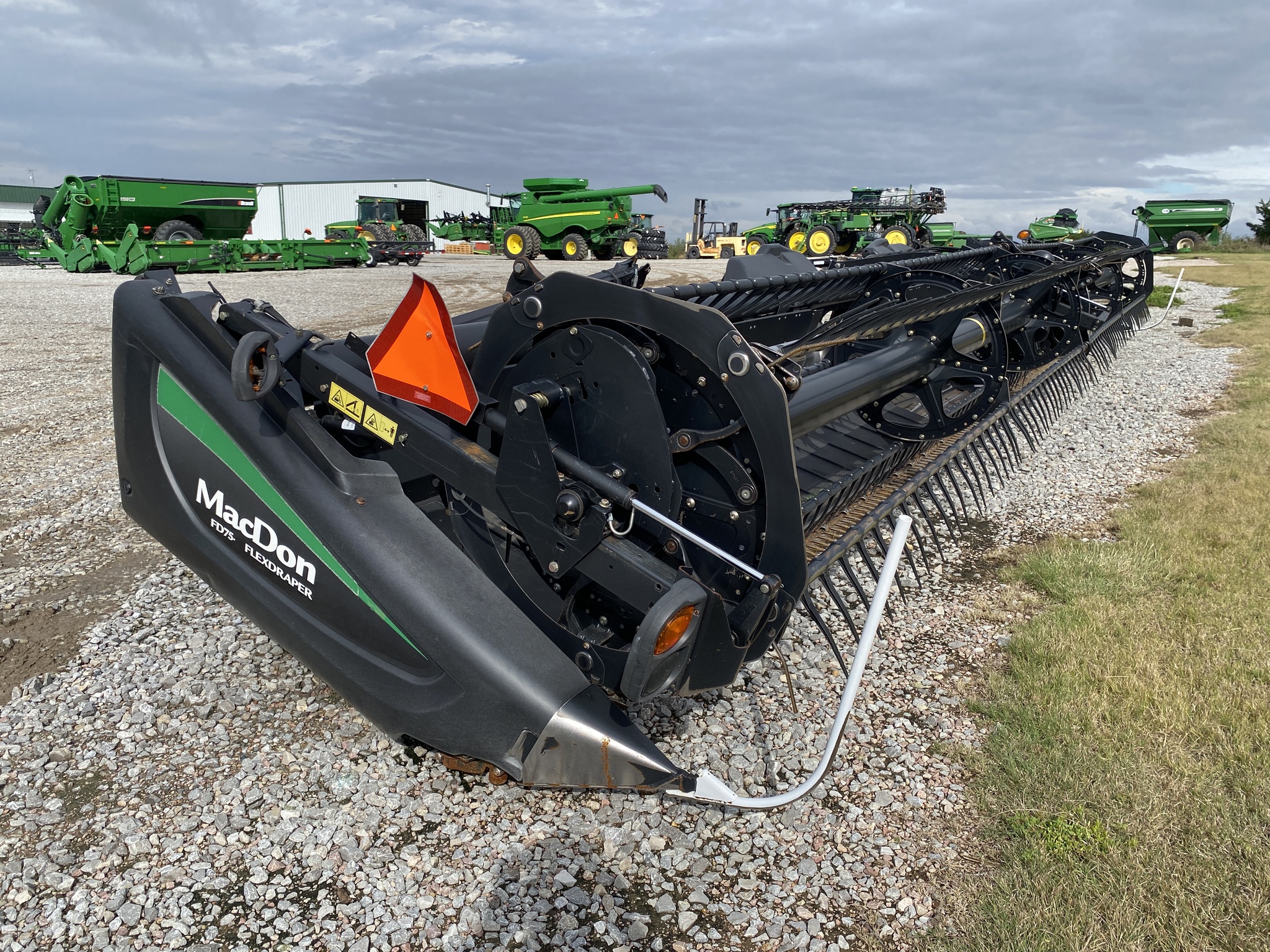  2014 MACDON FD75-40 at LandMark in Hebron, NE