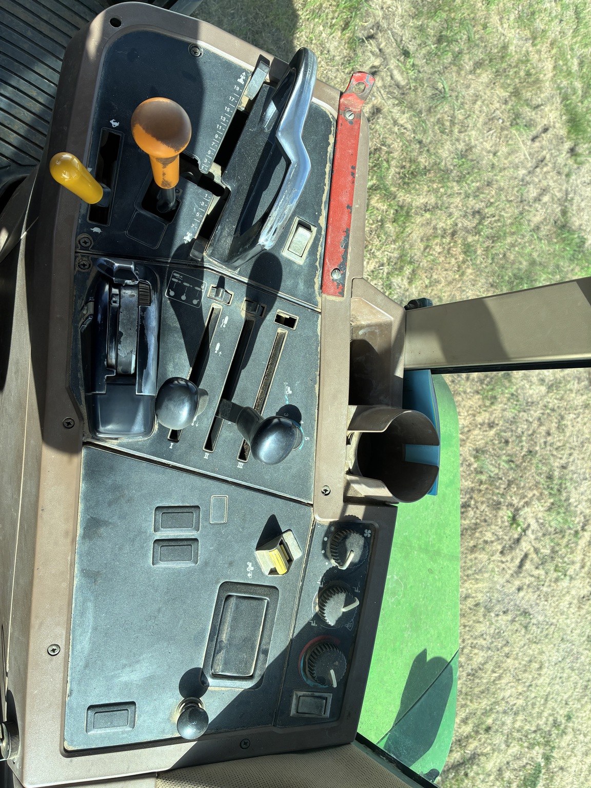  1998 John Deere 7710 at LandMark in Gothenburg, NE