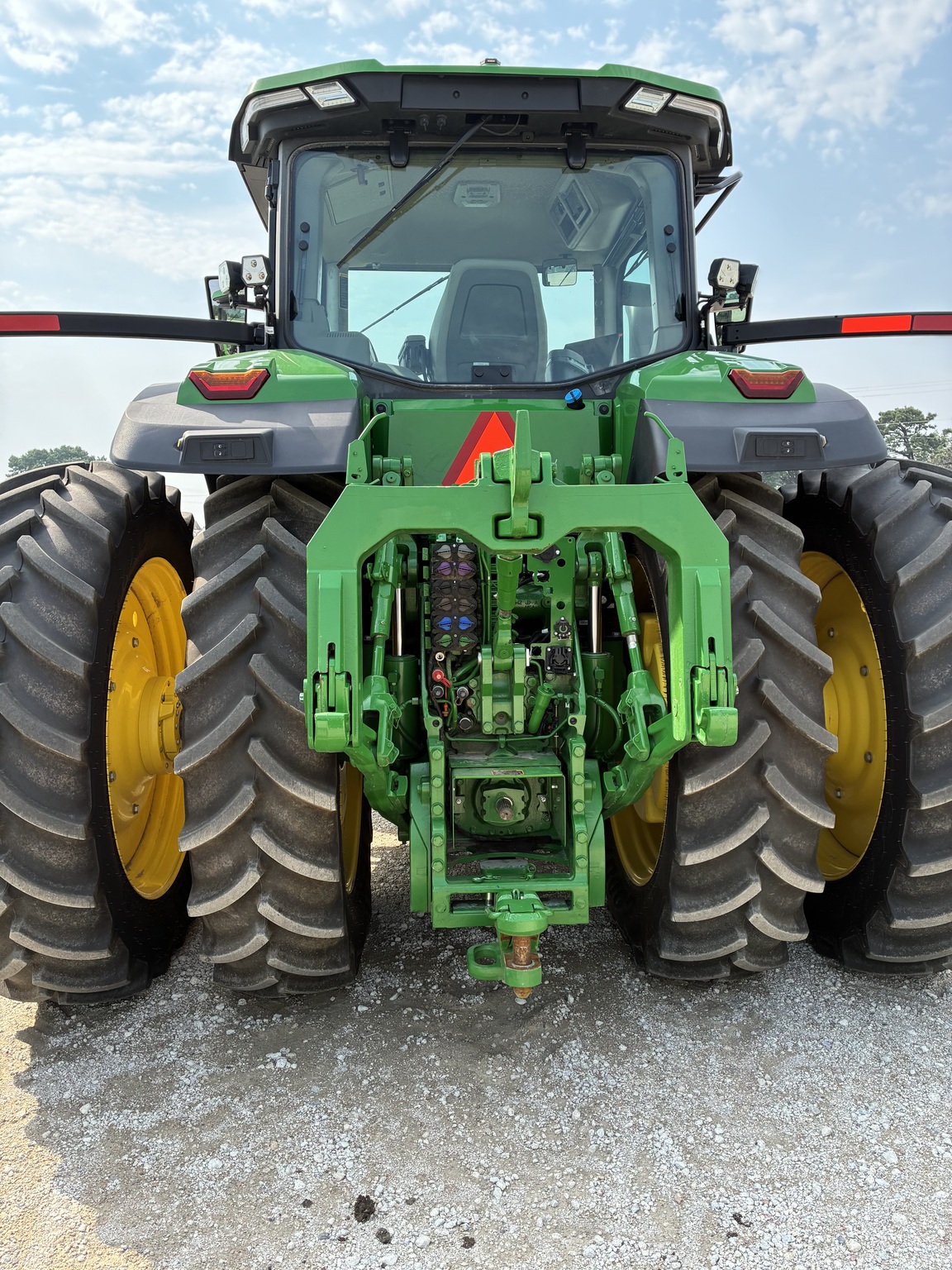  2024 John Deere 8R 370 at LandMark in Smith Center, KS