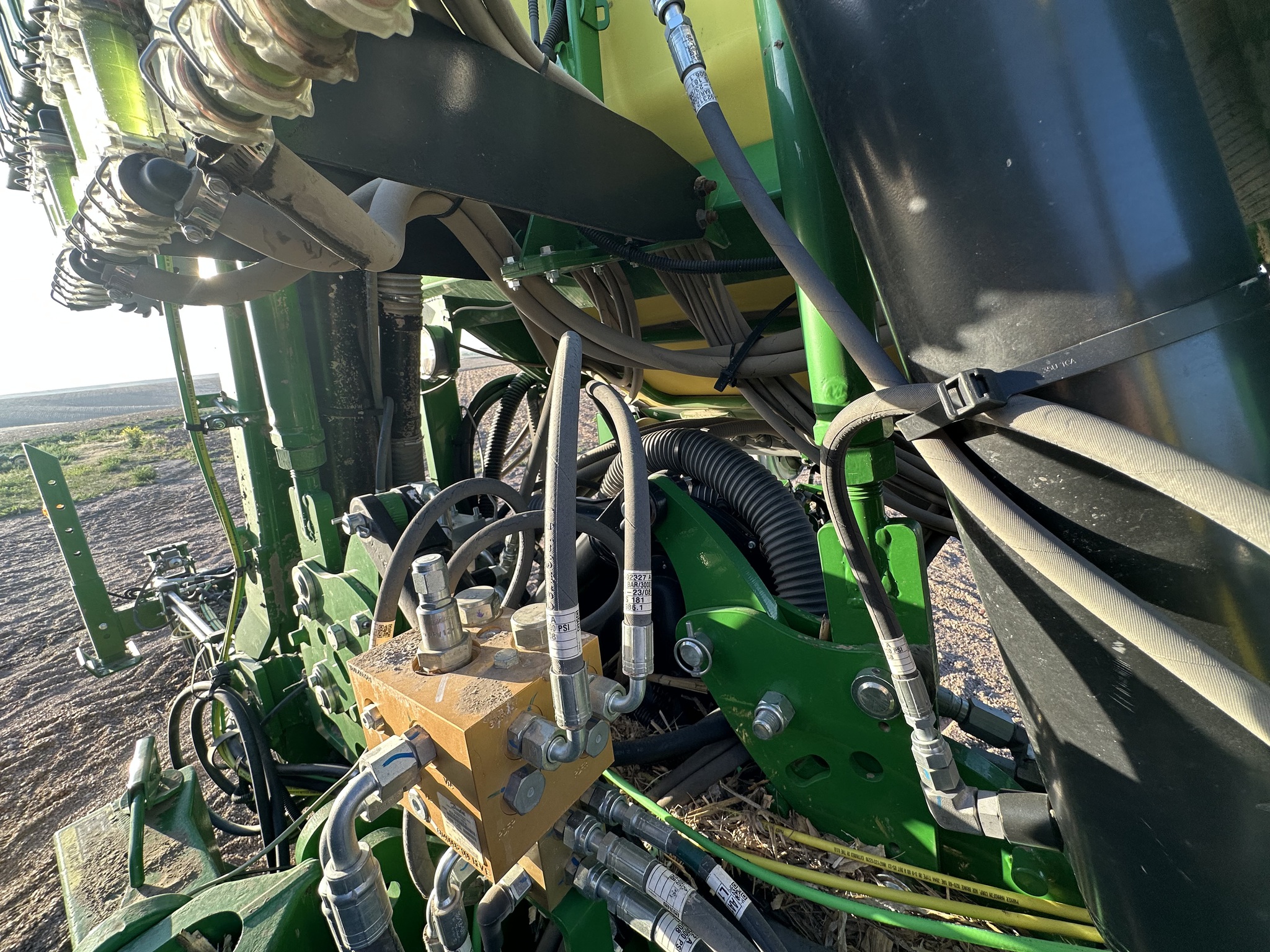  2024 John Deere 1725C at LandMark in Lexington, NE
