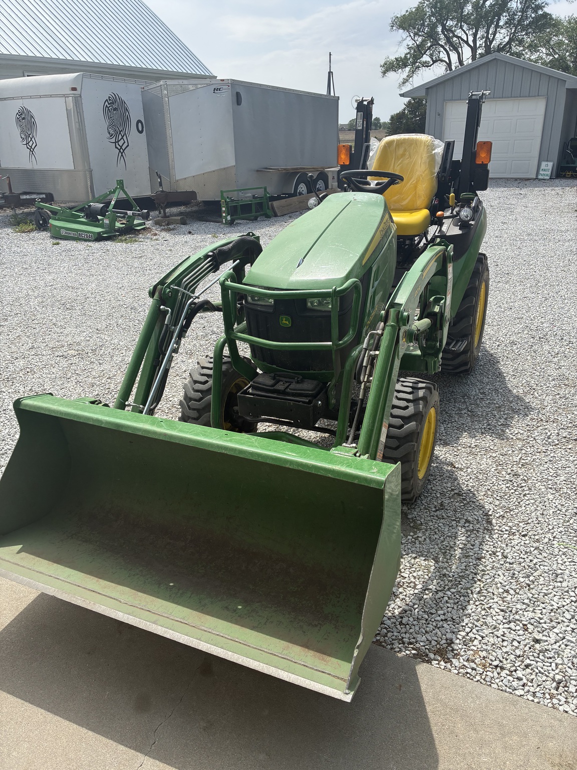  2020 John Deere 2025R at LandMark in Hastings, NE