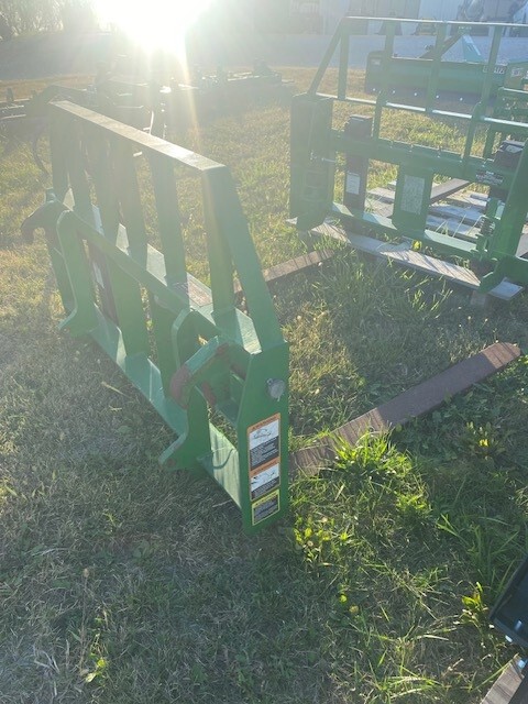  2015 Frontier AP13G at LandMark in Beatrice, NE