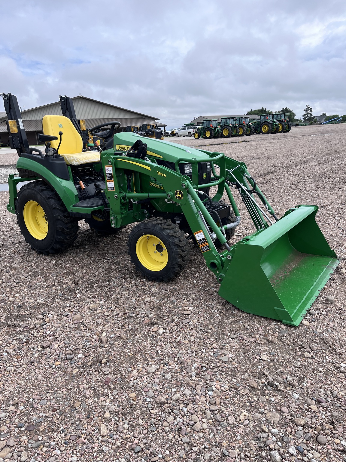   John Deere 2025R at LandMark in Minden, NE