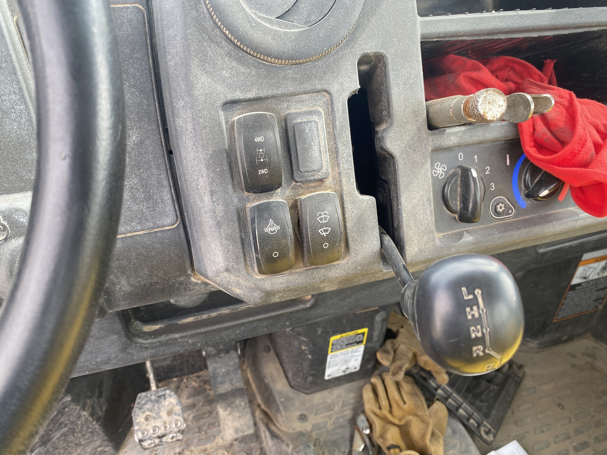  2022 John Deere XUV835M HVAC Cab at LandMark in Hebron, NE