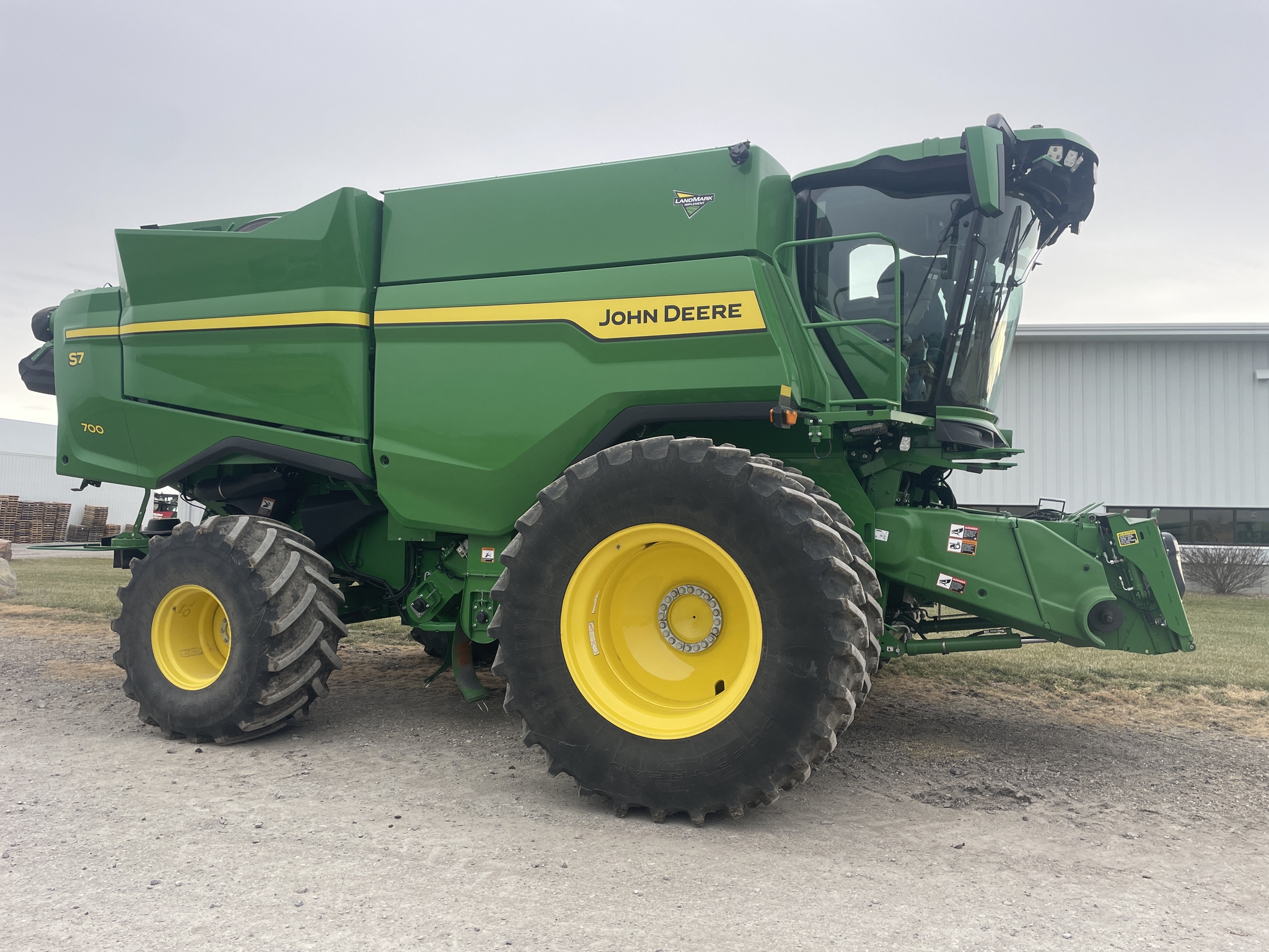  2025 John Deere S7 700 at LandMark in Marysville, KS