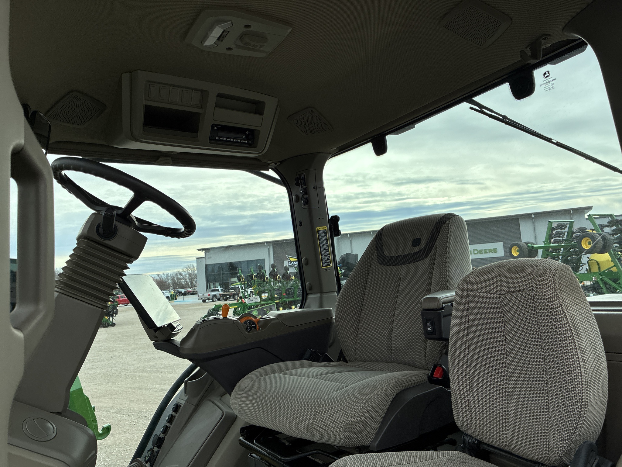  2024 John Deere 8R 250 at LandMark in Hastings, NE