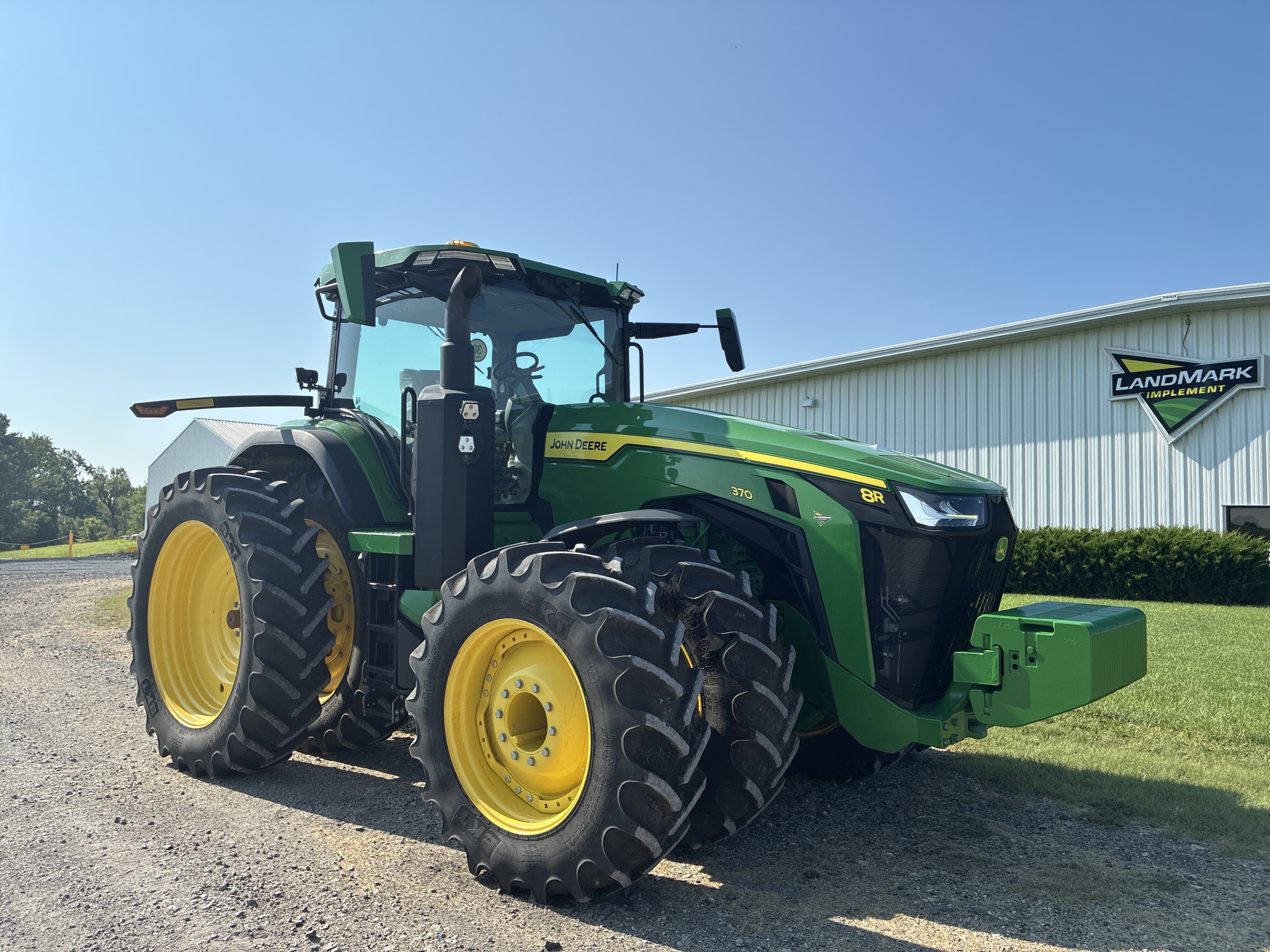  2024 John Deere 8R 370 at LandMark in Marysville, KS