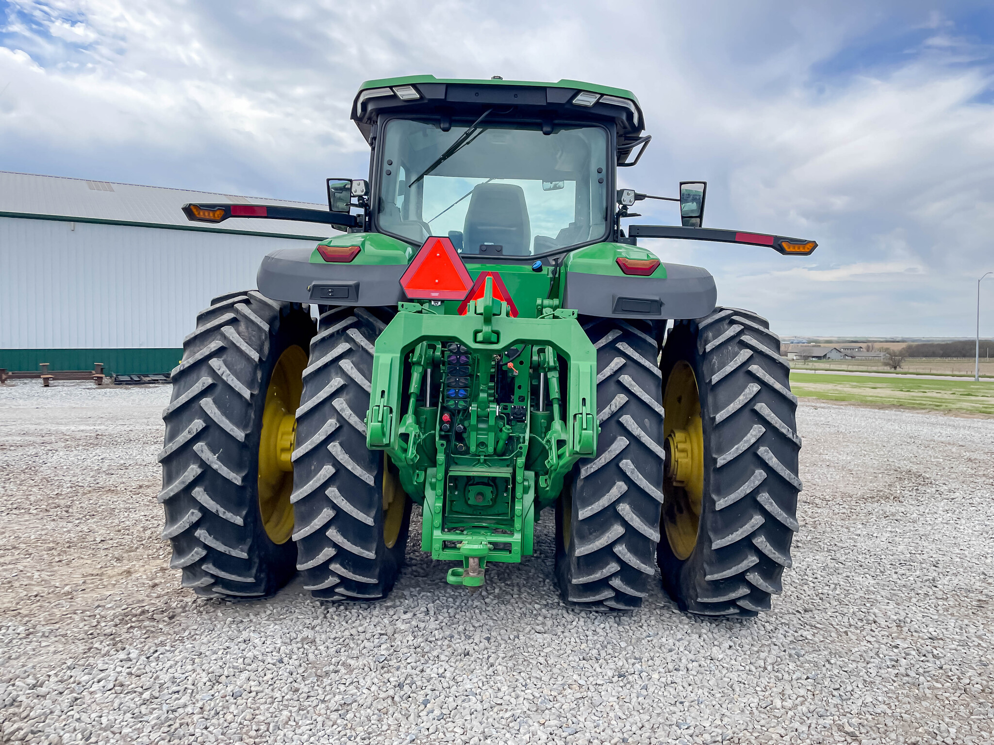  2023 John Deere 8R 370 at LandMark in Superior, NE