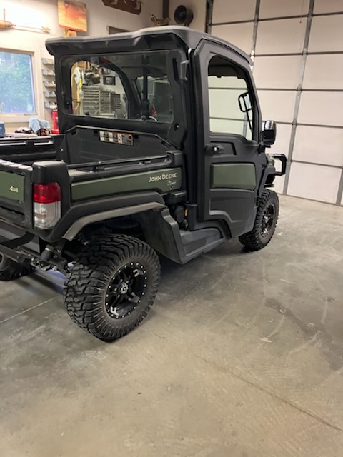  2023 John Deere XUV 835R at LandMark in Smith Center, KS