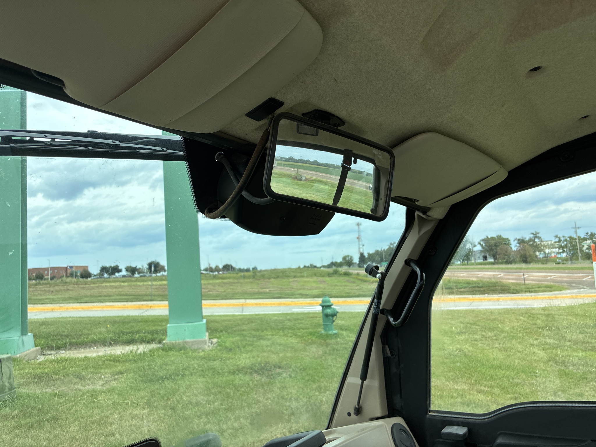  2019 John Deere XUV 835R at LandMark in Beatrice, NE