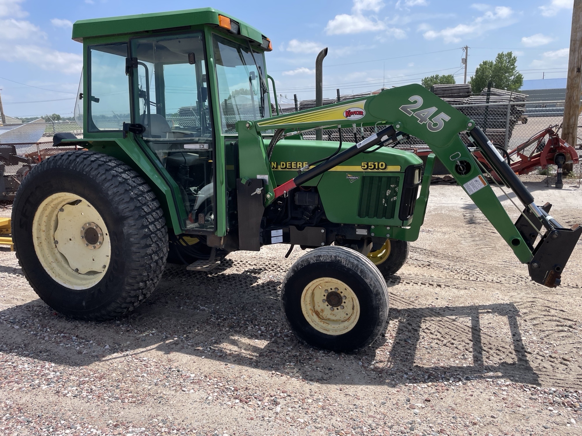  2000 John Deere 5510 at LandMark in Gothenburg, NE
