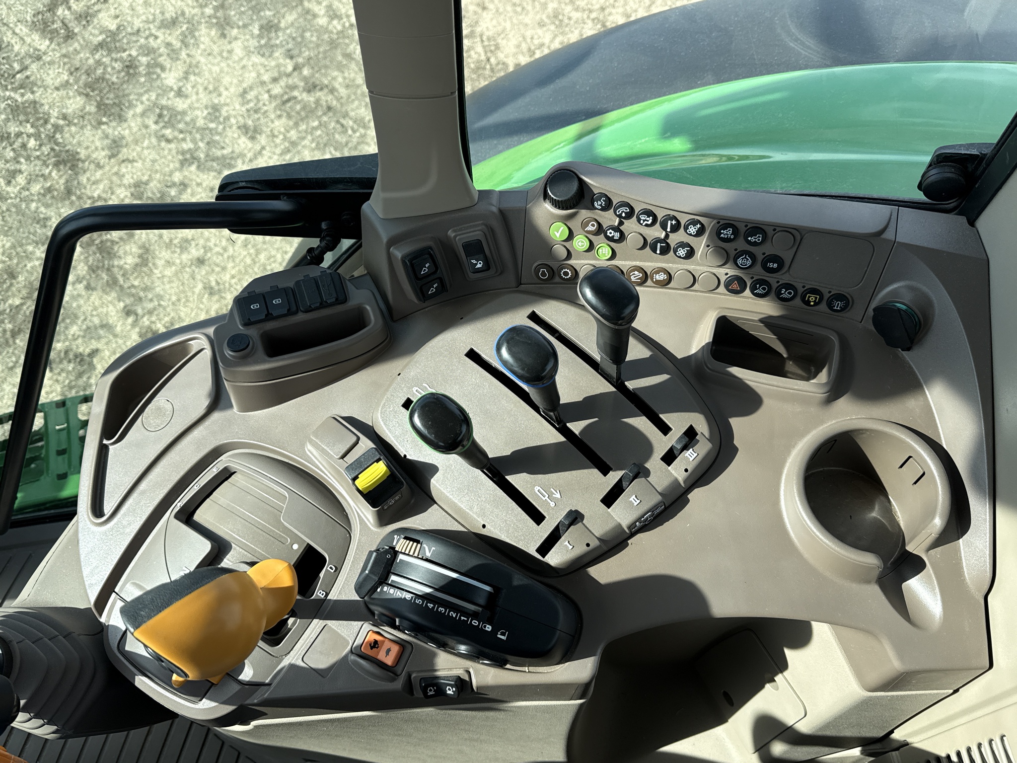  2024 John Deere 6155M at LandMark in Beatrice, NE