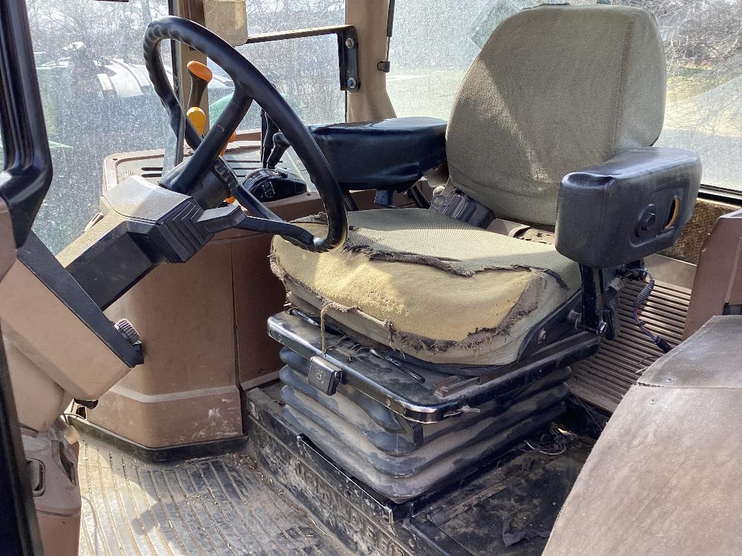 On Lot 1994 John Deere 7800 at Tri County Equipment Sandusky, MI
