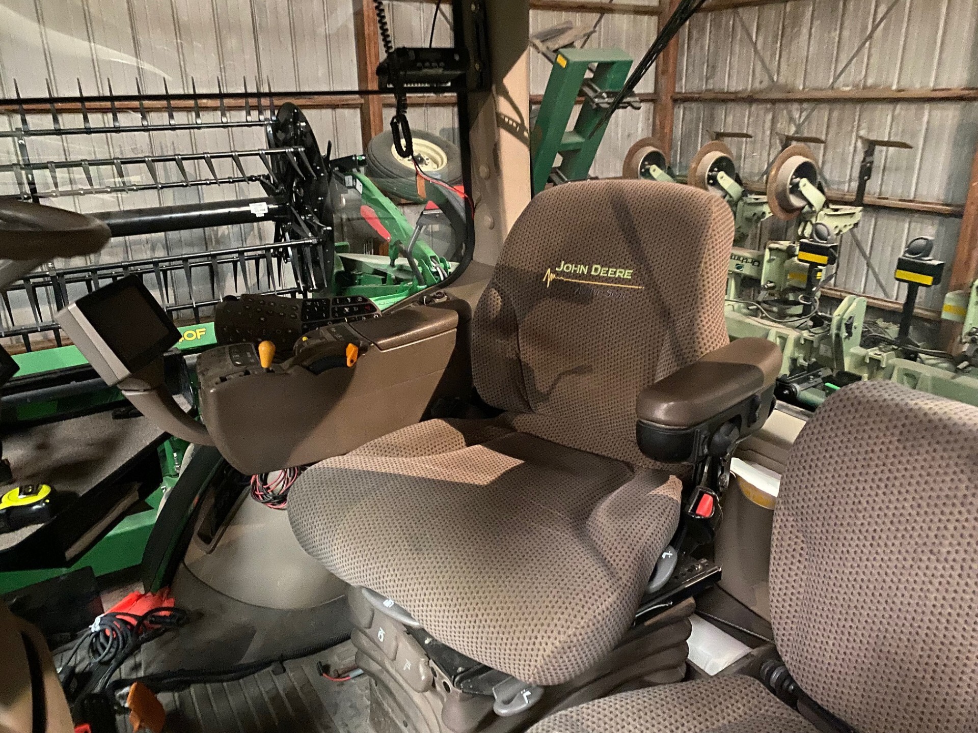  2011 John Deere 8335R at LandMark in Kearney, NE