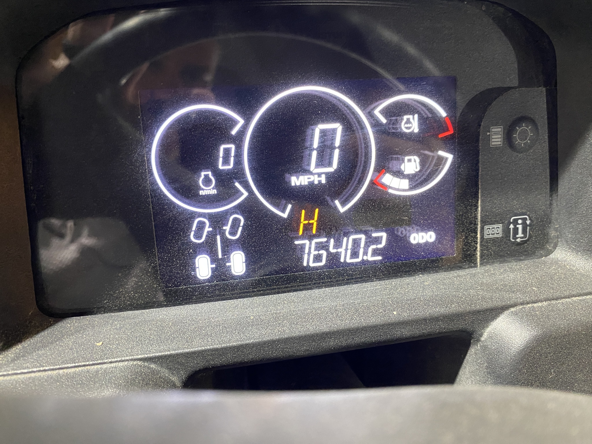  2023 John Deere XUV 835M at LandMark in Hebron, NE