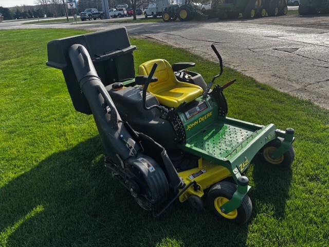 On Lot 2007 John Deere Z425 at Tri County Equipment Sandusky, MI