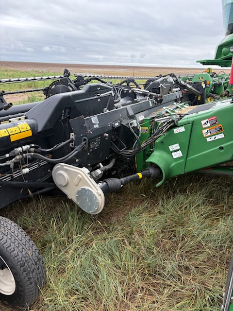  2013 MACDON FD75-35 at LandMark in Smith Center, KS
