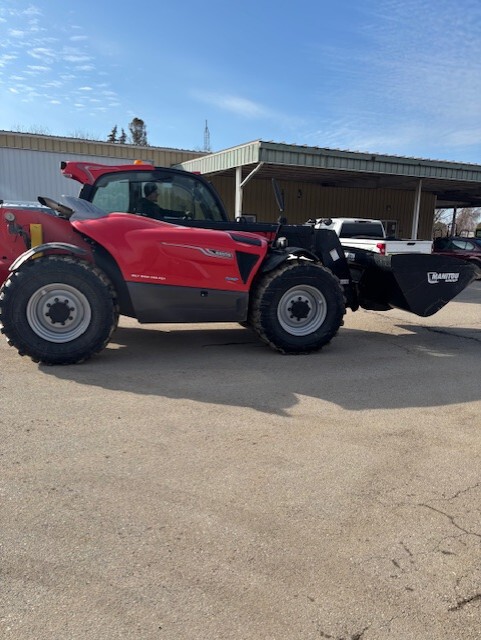 On Lot 2019 Manitou MLT840-145 at Tri County Equipment Bad Axe, MI