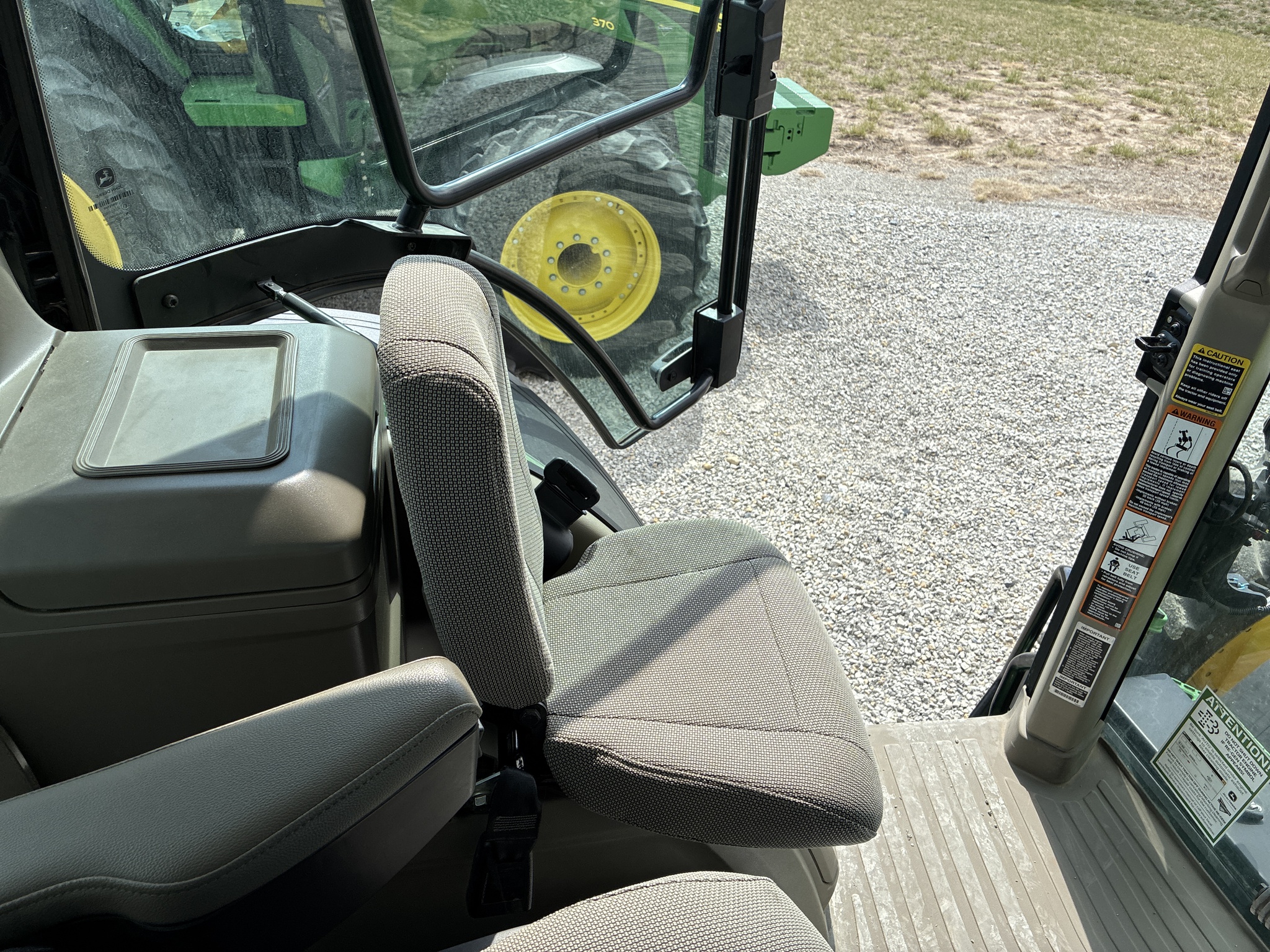  2024 John Deere 8R 340 at LandMark in Hebron, NE
