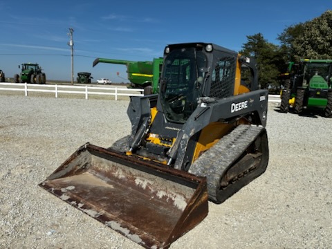  2016 John Deere 333E at LandMark in Smith Center, KS