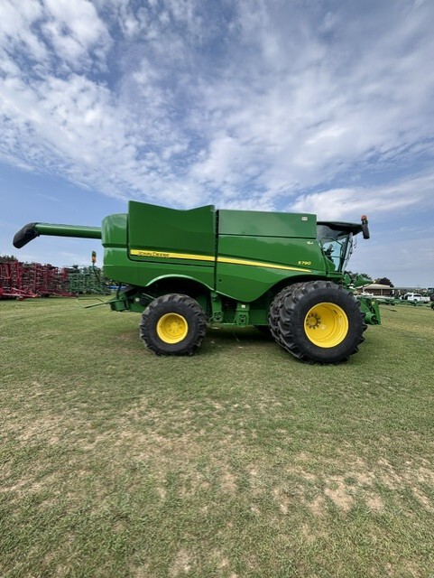 Used 2018 John Deere S790 at Tri County Equipment Bad Axe, MI