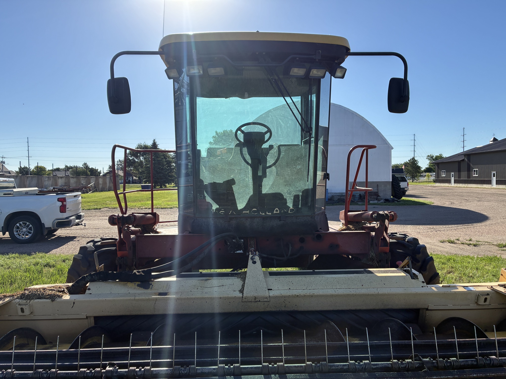  2002 NEW HOLLAND HW320 at LandMark in Gothenburg, NE
