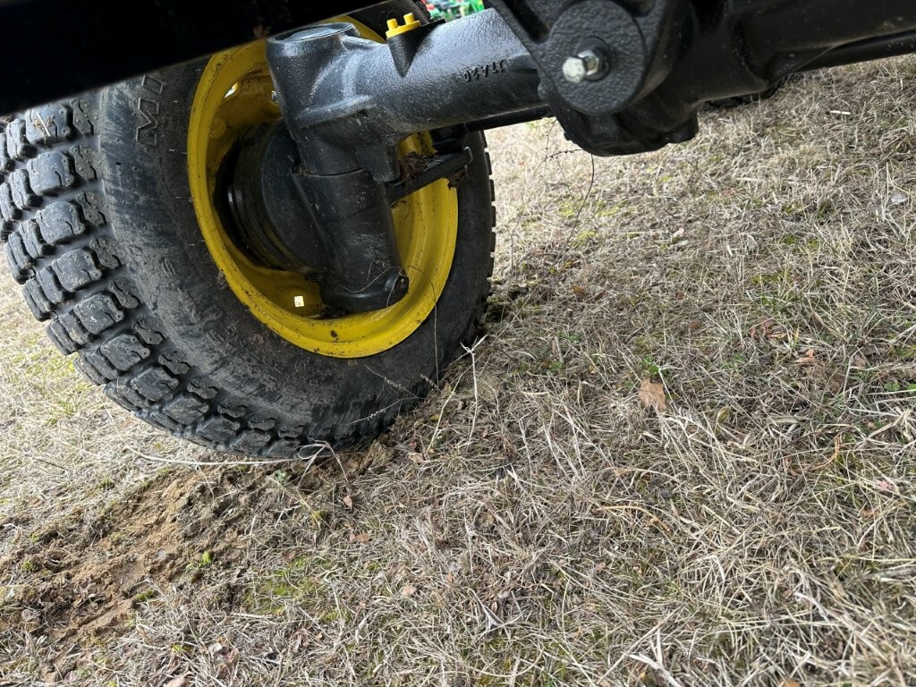 On Lot  John Deere 3032E at Tri County Equipment Lapeer, MI