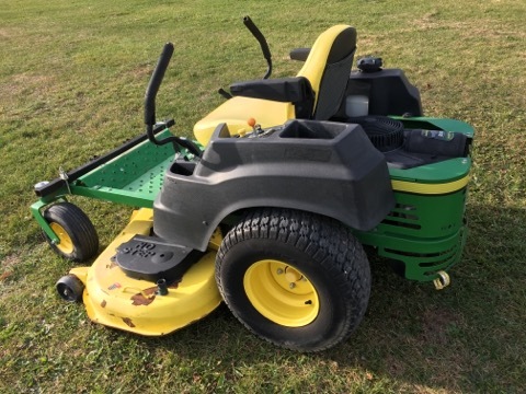 On Lot 2015 John Deere Z435 at Tri County Equipment Caro, MI