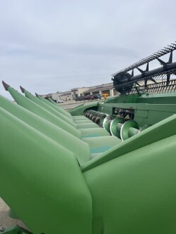  2009 John Deere 608C at LandMark in Gothenburg, NE