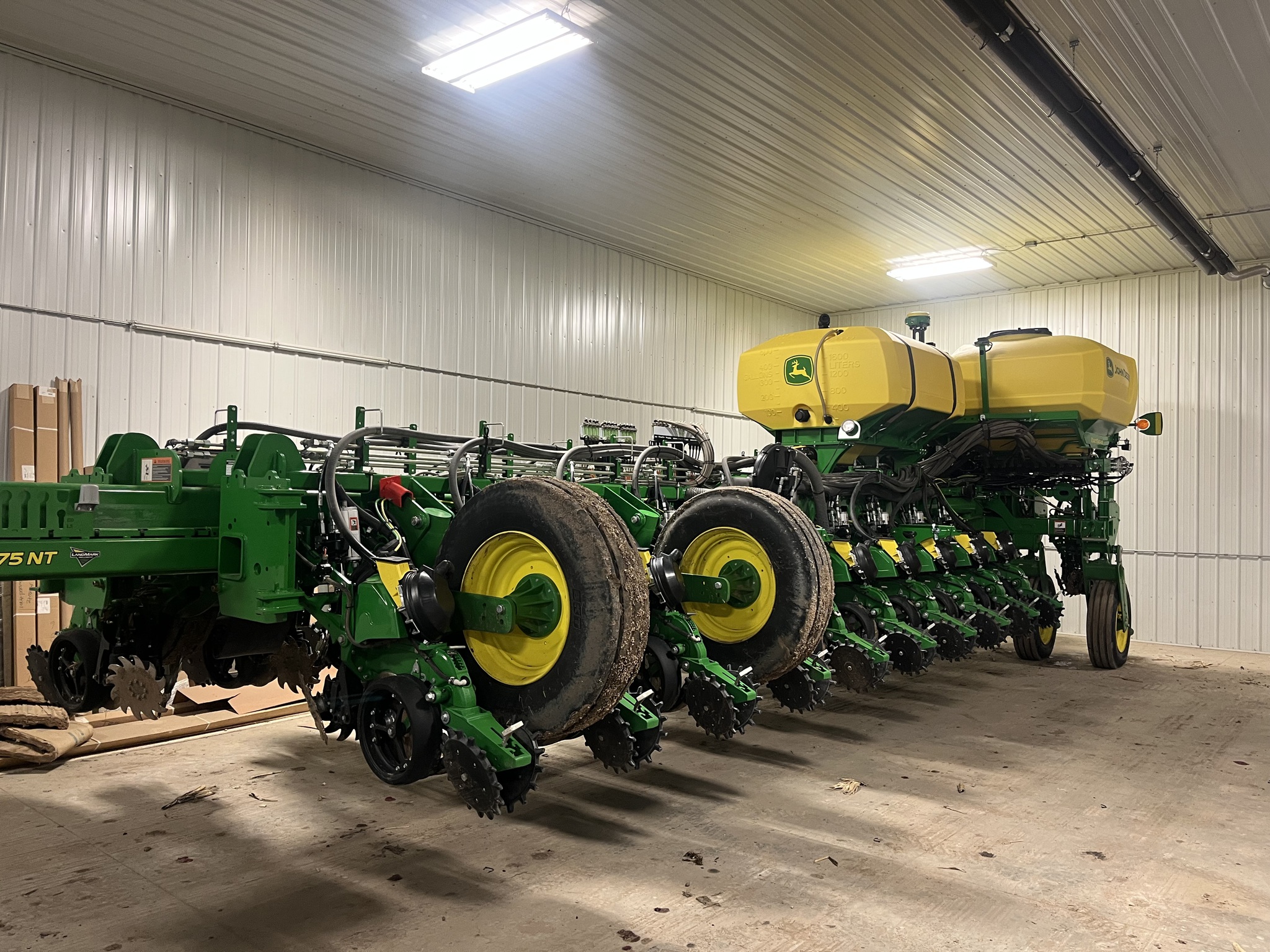  2025 John Deere 1775NT at LandMark in Hastings, NE