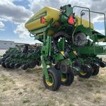 2018 John Deere 1775NT at LandMark in Hebron, NE