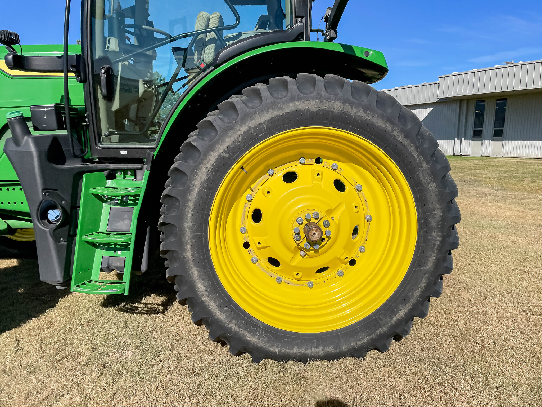  2022 John Deere 6R 155 at LandMark in Minden, NE