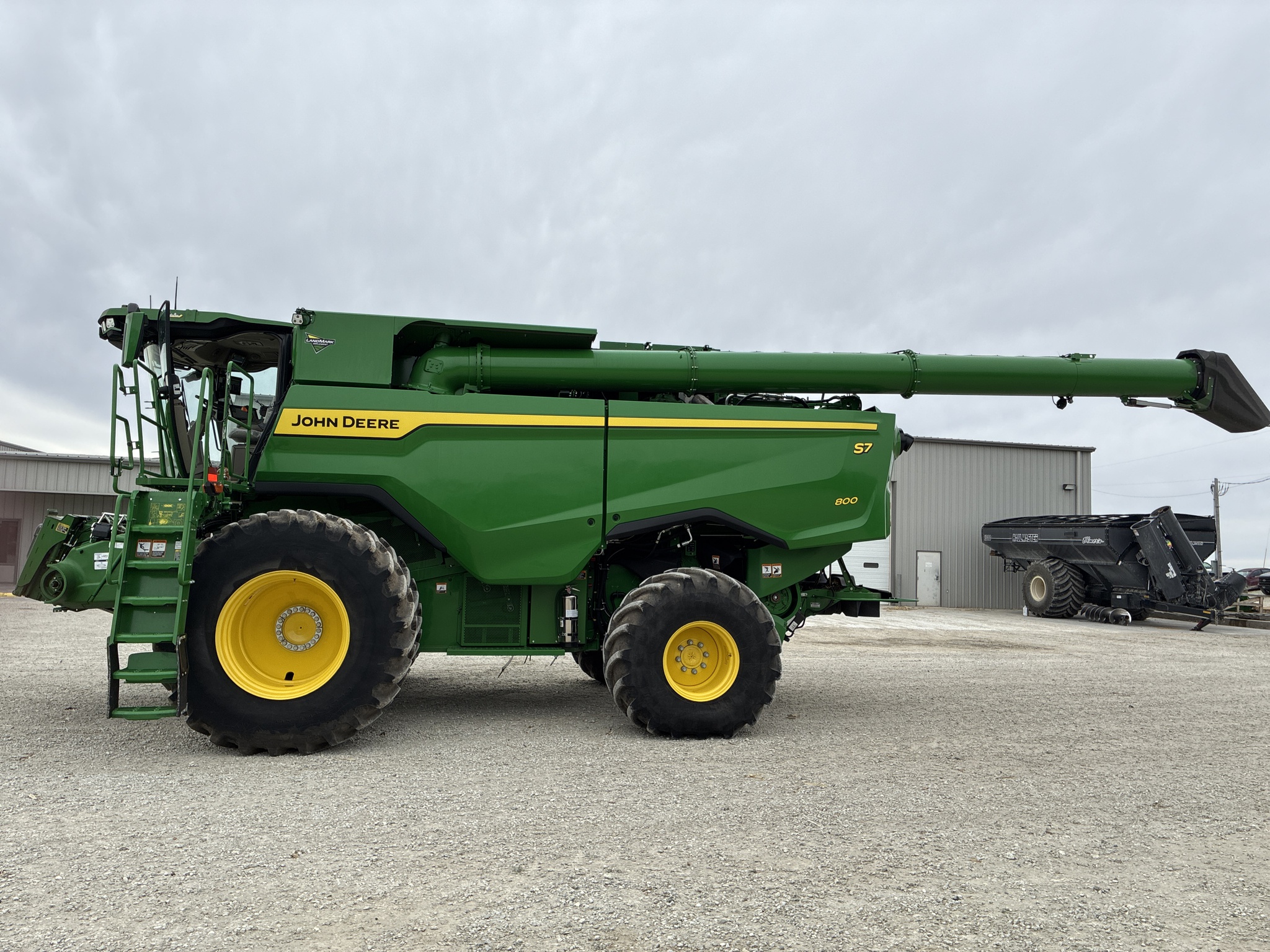  2025 John Deere S7 800 at LandMark in Smith Center, KS