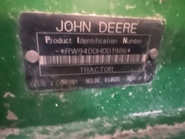 On Lot 1997 John Deere 9400 at Tri County Equipment Caro, MI