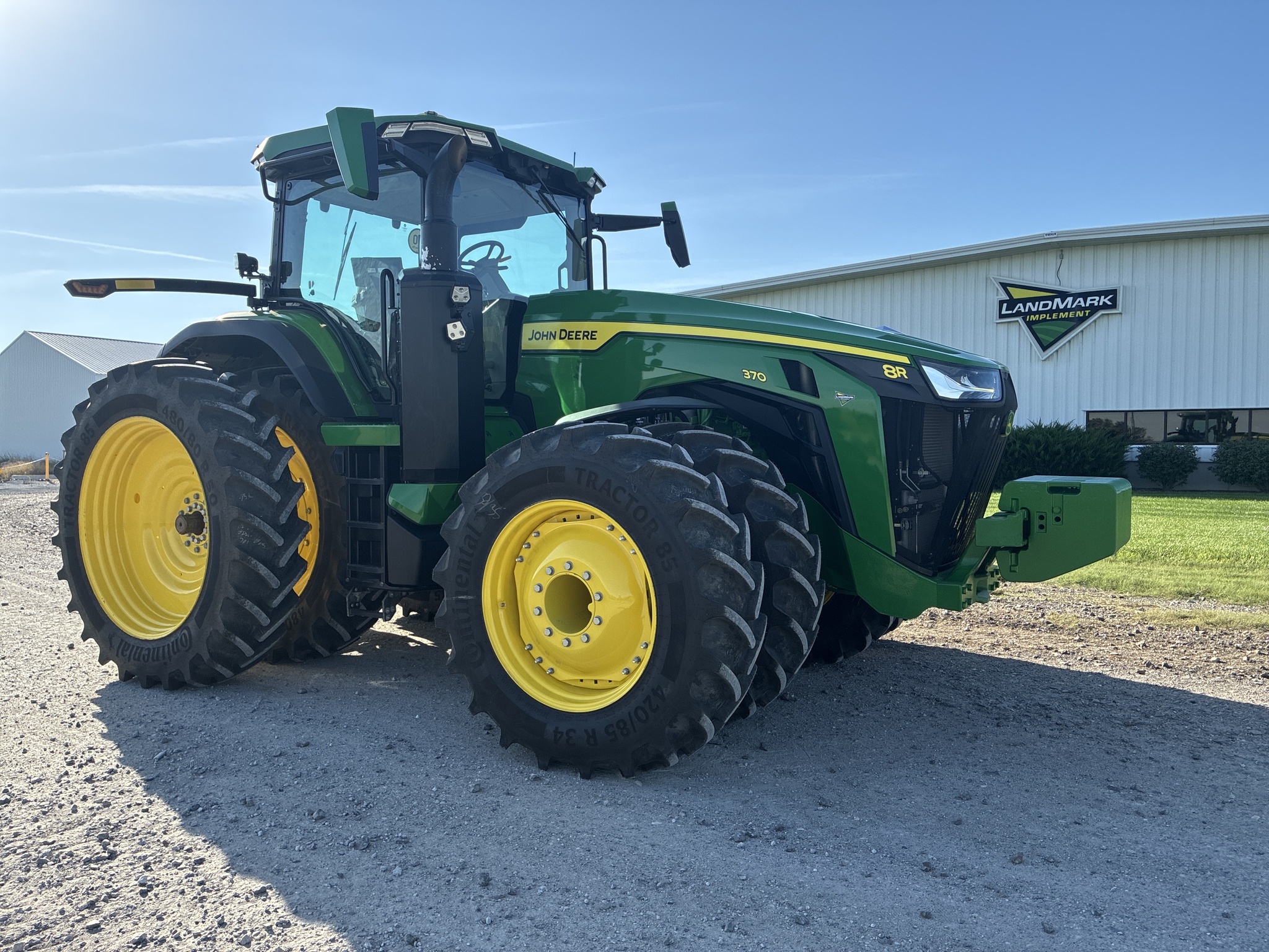  2024 John Deere 8R 370 at LandMark in Marysville, KS