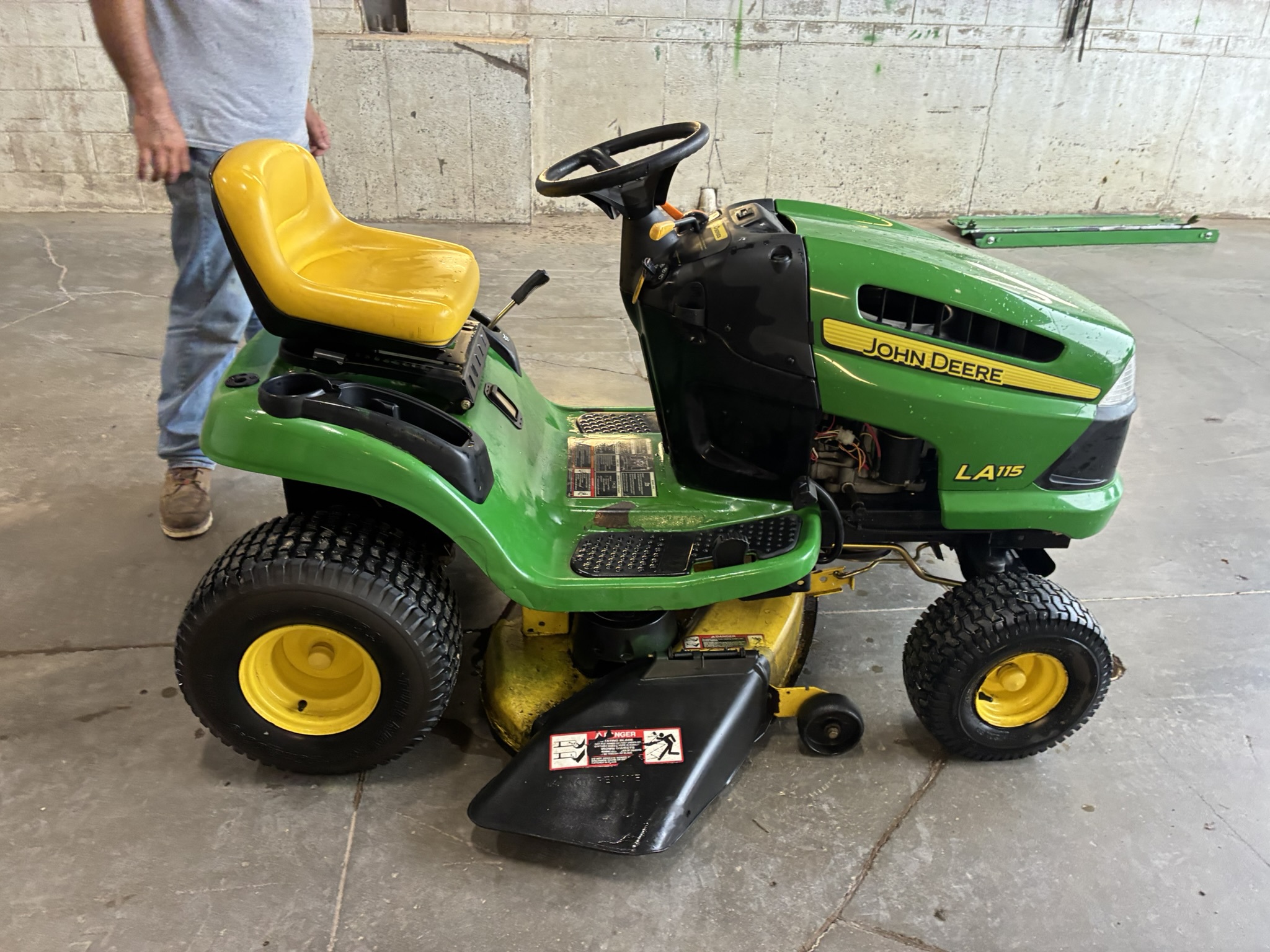  2008 John Deere LA115 at LandMark in Marysville, KS