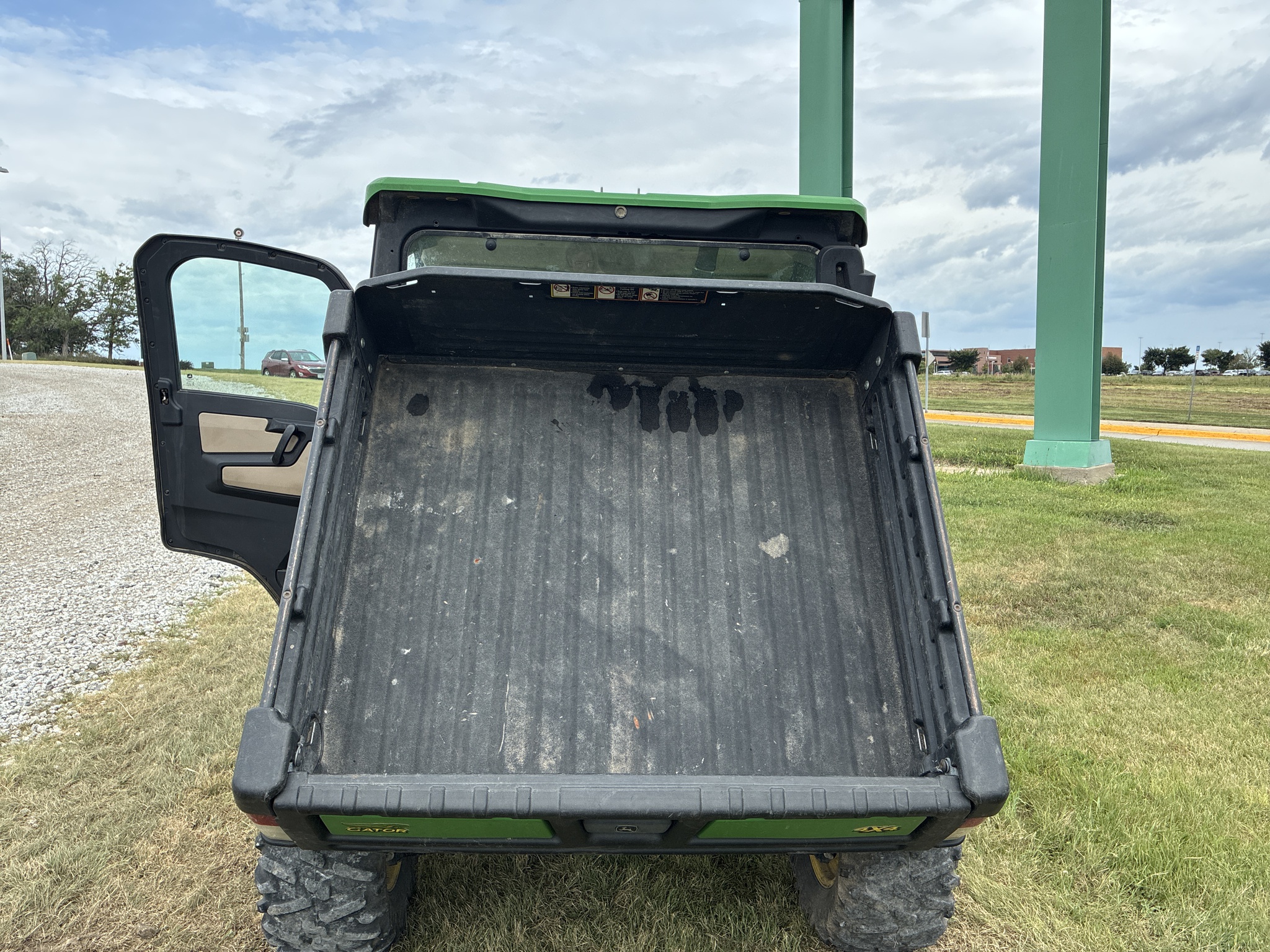  2019 John Deere XUV 835R at LandMark in Beatrice, NE