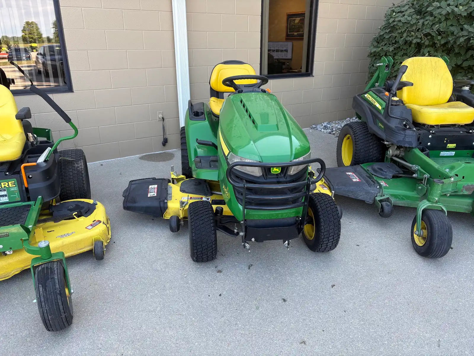 Used 2015 John Deere X500 at Tri County Equipment Caro, MI