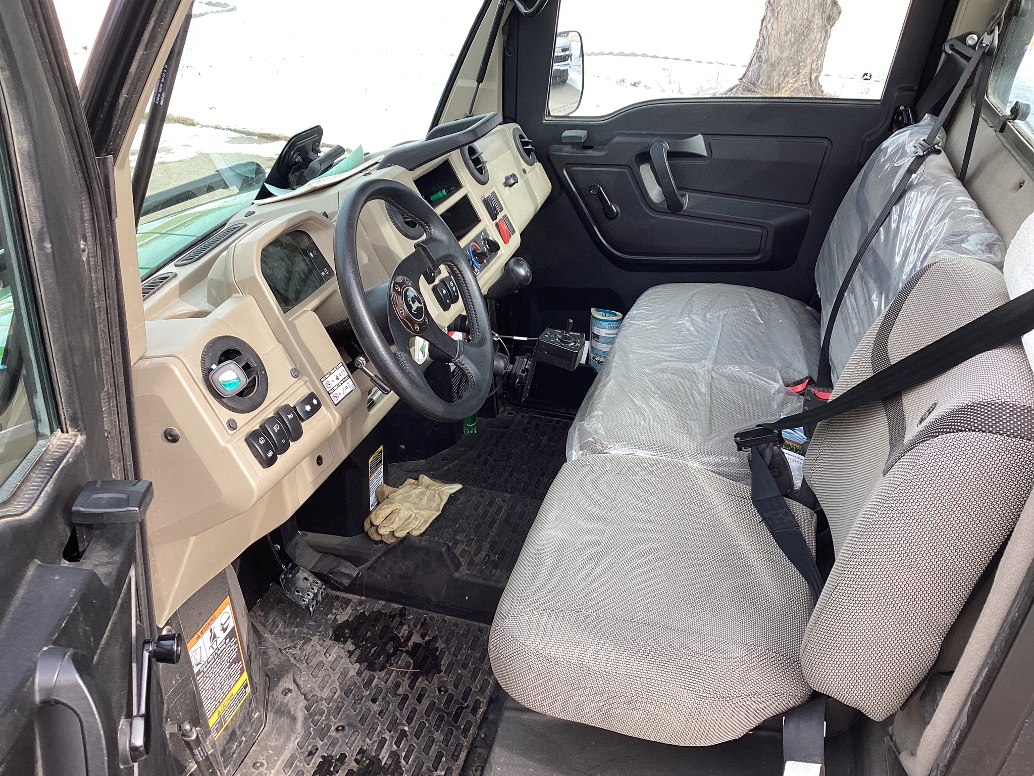  2023 John Deere XUV 835R at LandMark in Smith Center, KS