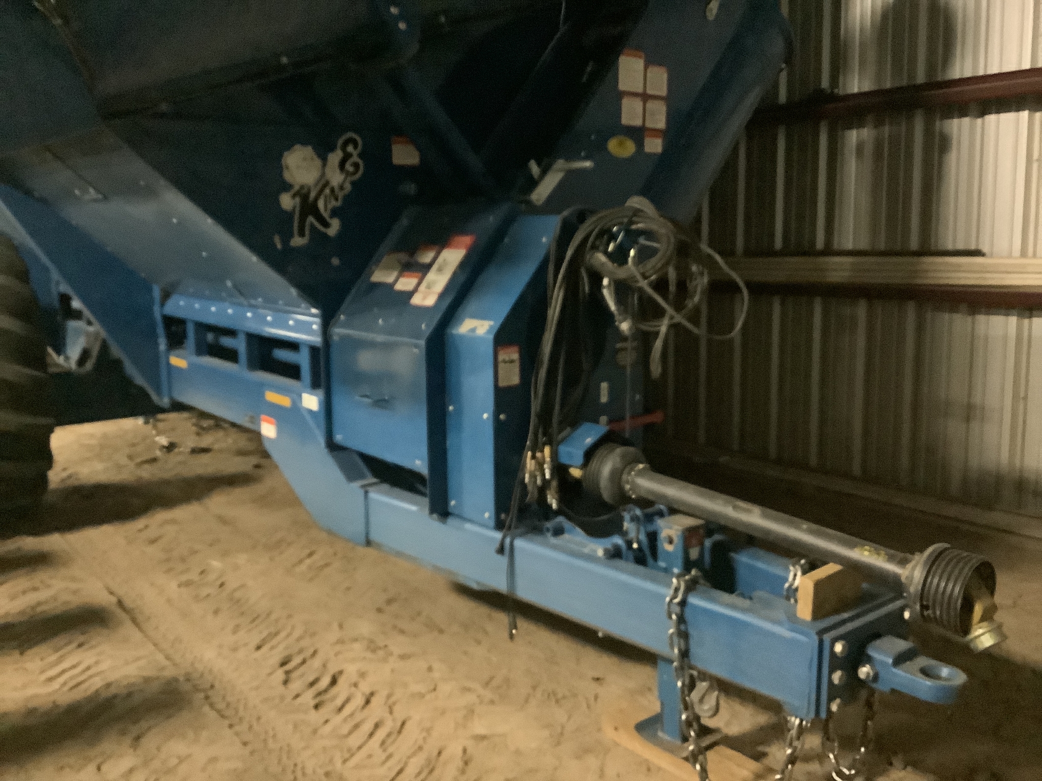  2011 Kinze 850 at LandMark in Arapahoe, NE