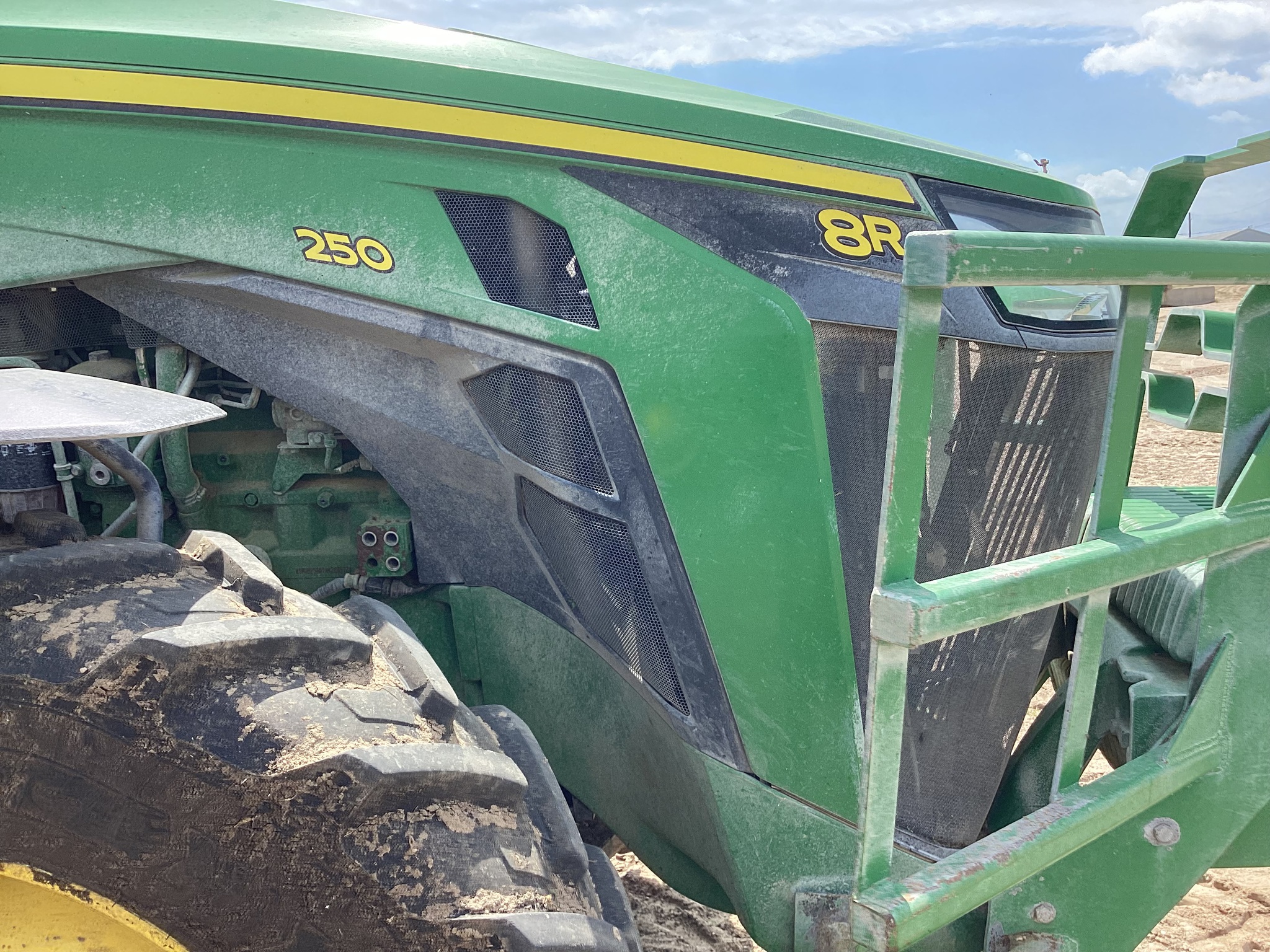  2022 John Deere 8R 250 at LandMark in Minden, NE