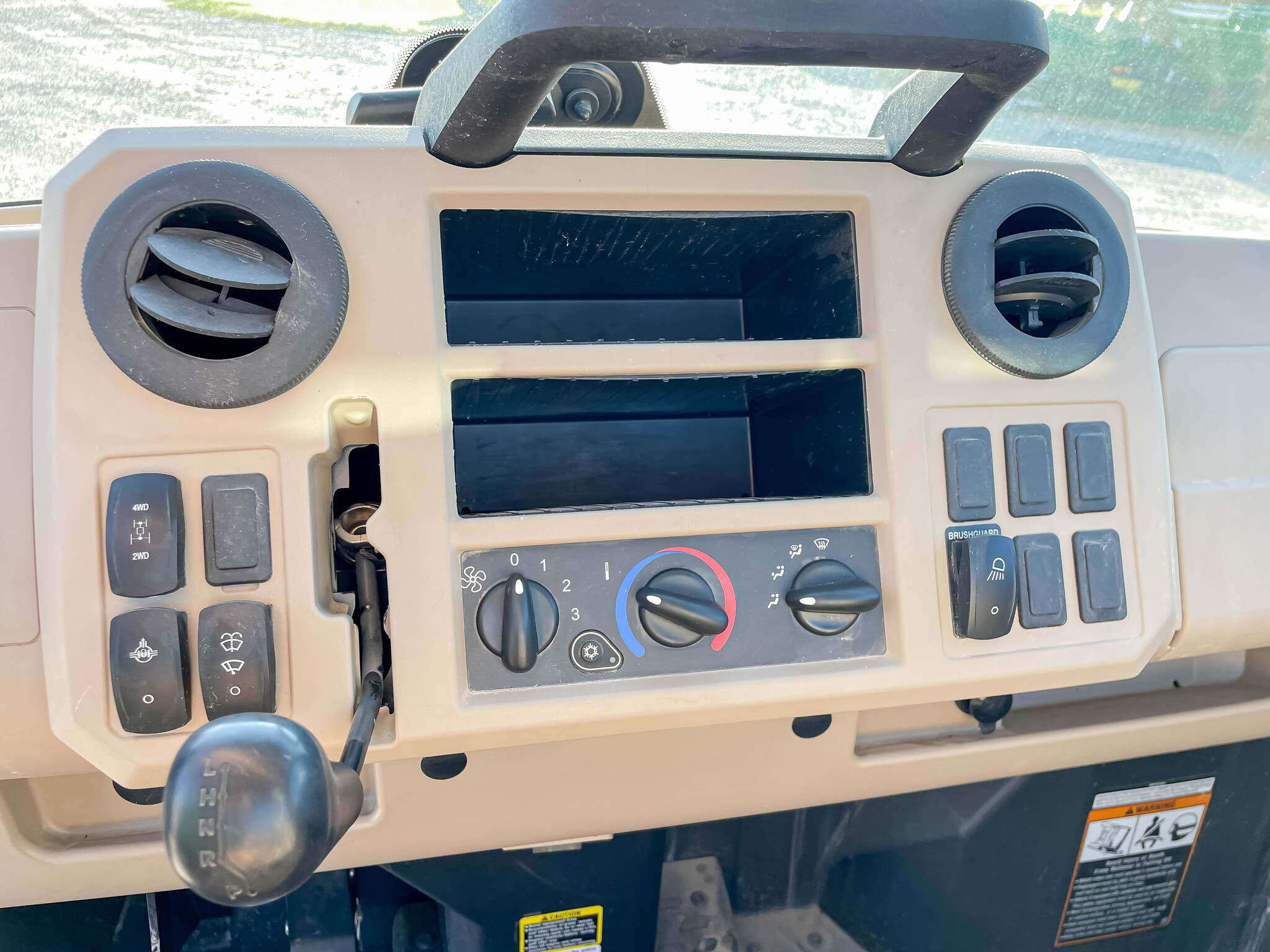  2021 John Deere XUV 835R at LandMark in Hastings, NE