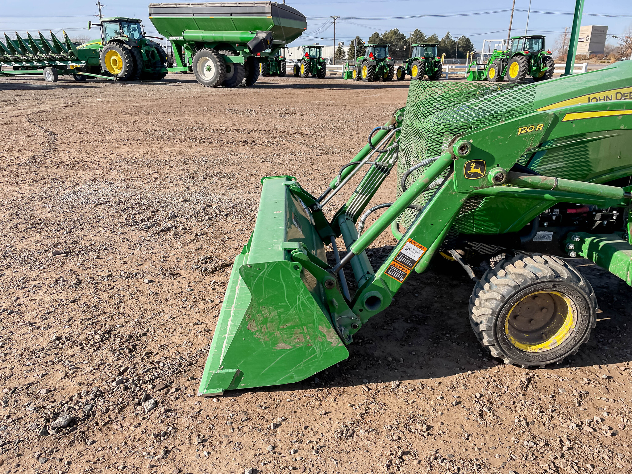  2022 John Deere 1025R at LandMark in Gothenburg, NE