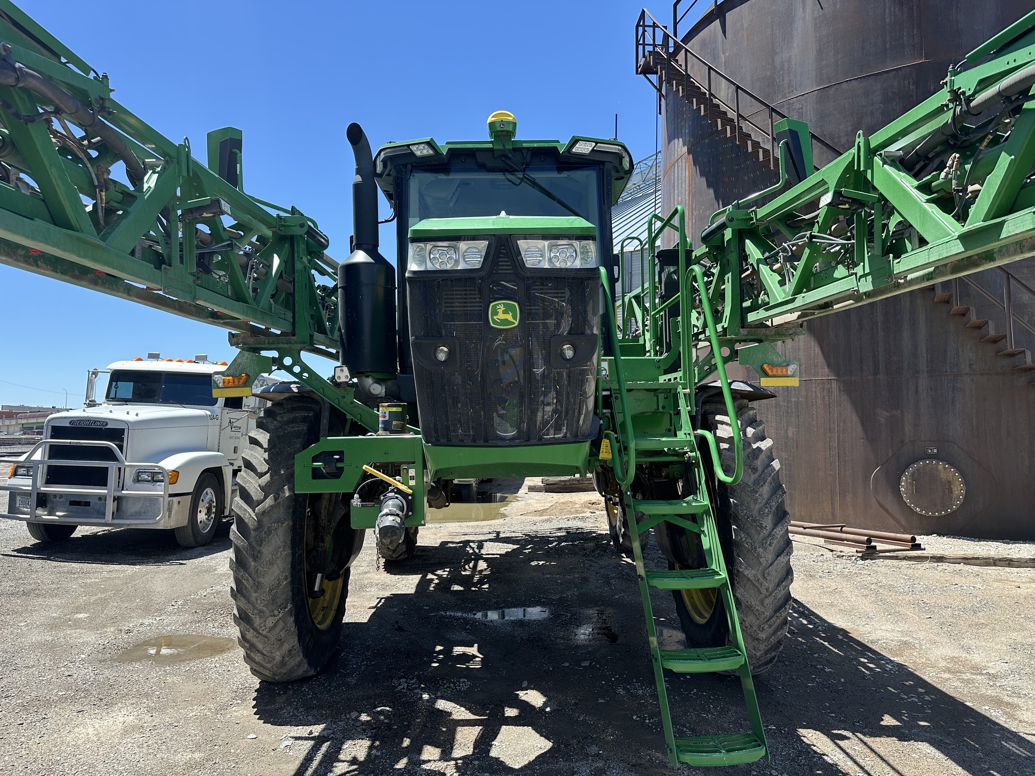  2022 John Deere 616R at LandMark in Gothenburg, NE