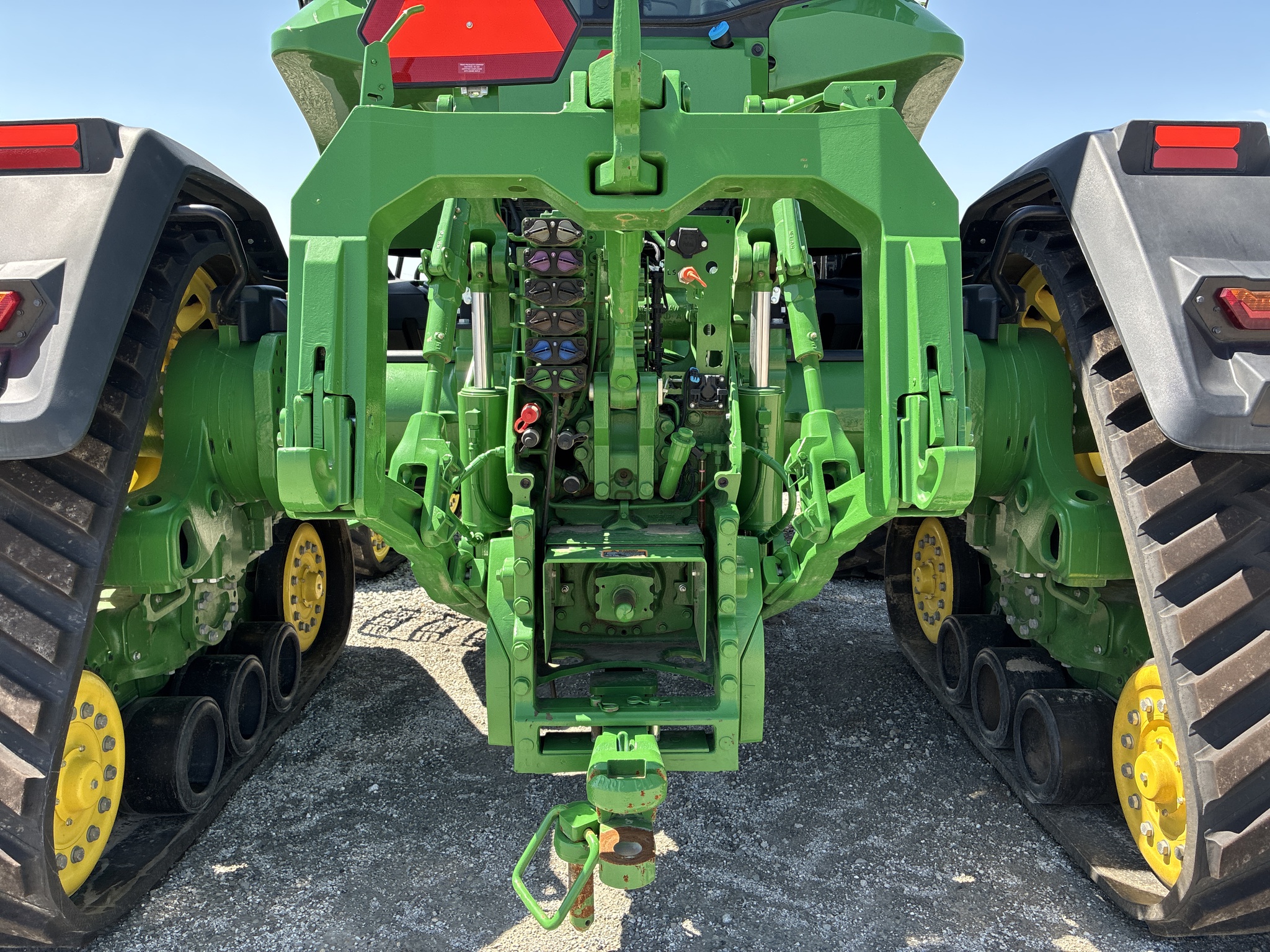  2023 John Deere 8RX 370 at LandMark in Hebron, NE