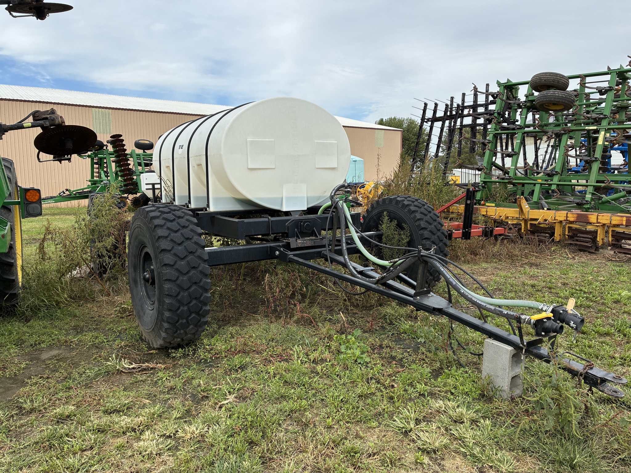  2010 Wylie 2000 at LandMark in Hastings, NE