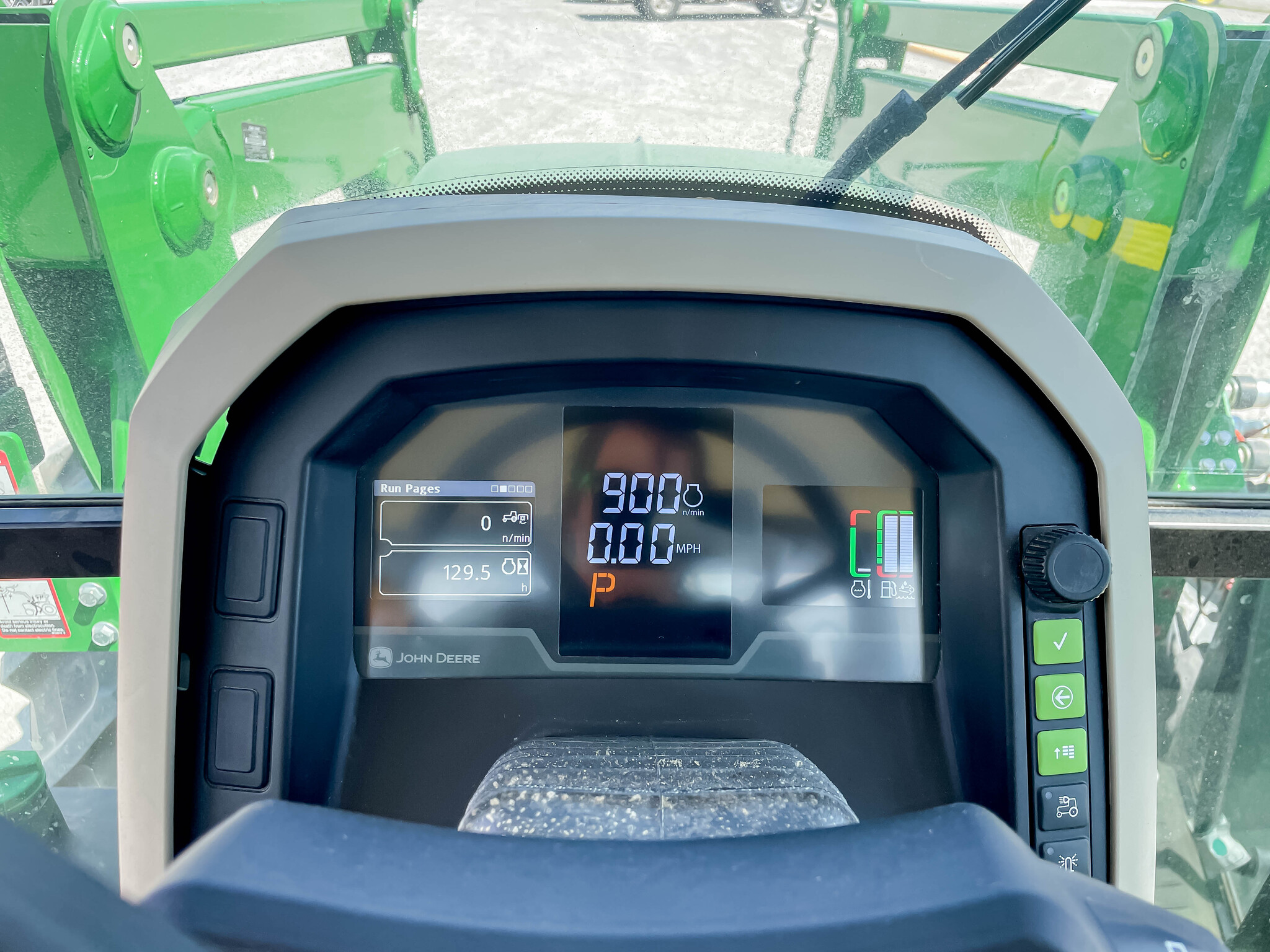  2022 John Deere 5090M at LandMark in Hebron, NE