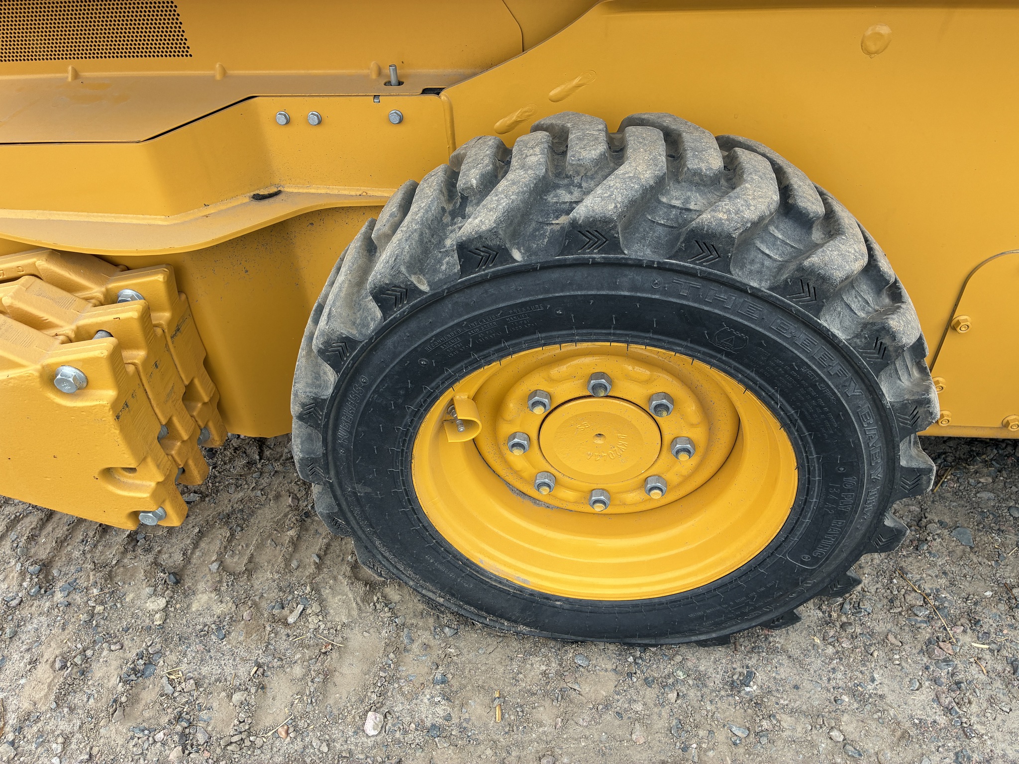  2023 John Deere 324G at LandMark in Gothenburg, NE