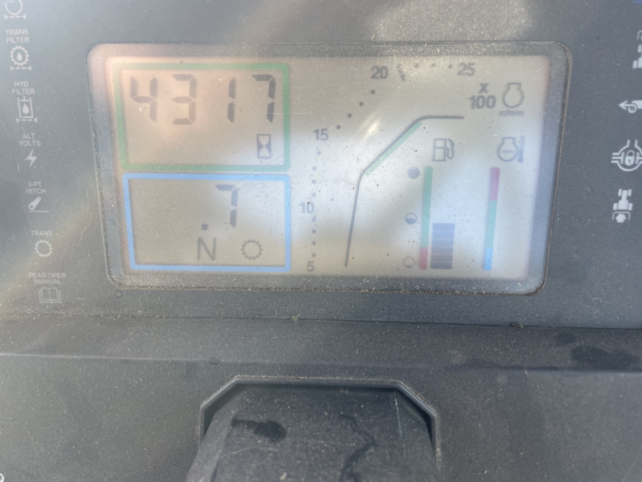  1999 John Deere 7810 at LandMark in Lexington, NE