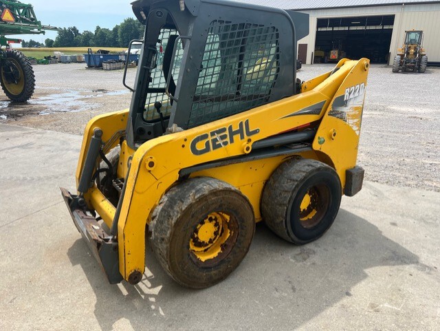 Pend Stk 2018 Gehl R220 at Tri County Equipment Caro, MI